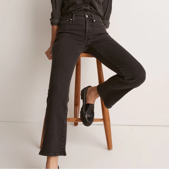 Madewell “Mid Rise Kick Out Crop Jeans” - Picture 1 of 6